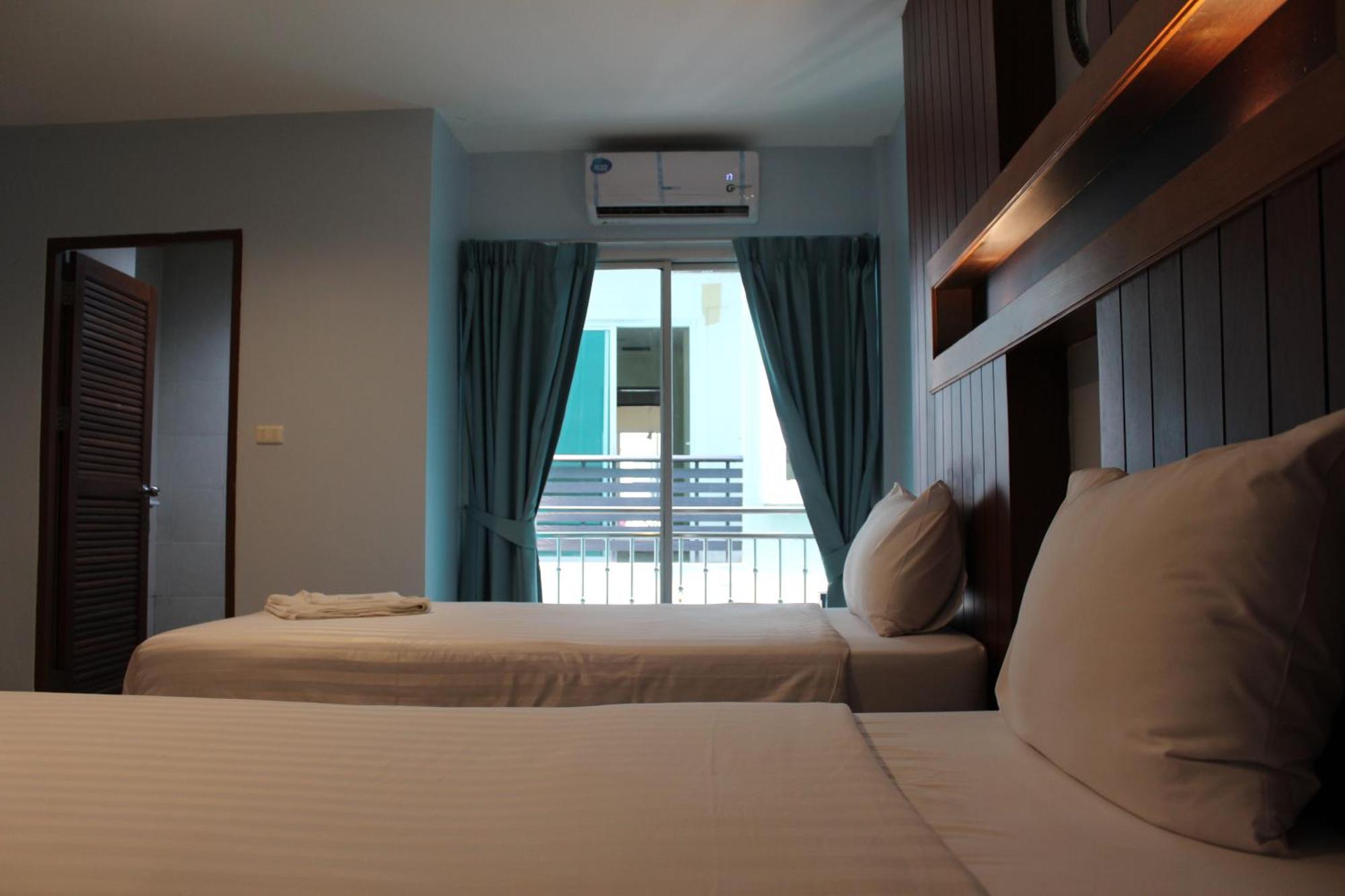 Cokoon Deva Patong Hotel Exterior foto